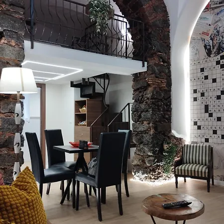 La Casa Di Turi * Katania